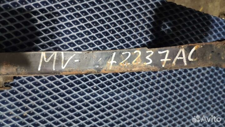 Рычаг передний нижний Dodge Chrysler Neon 2