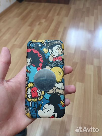 iPhone 8, 64 ГБ