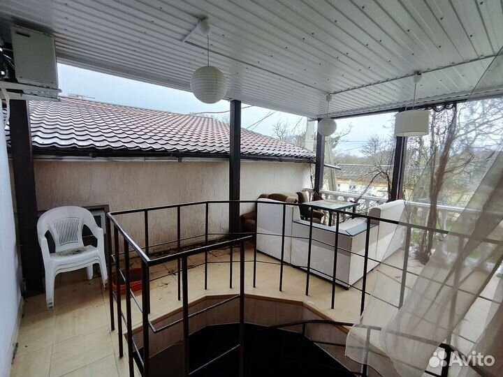 Угловой диван бу