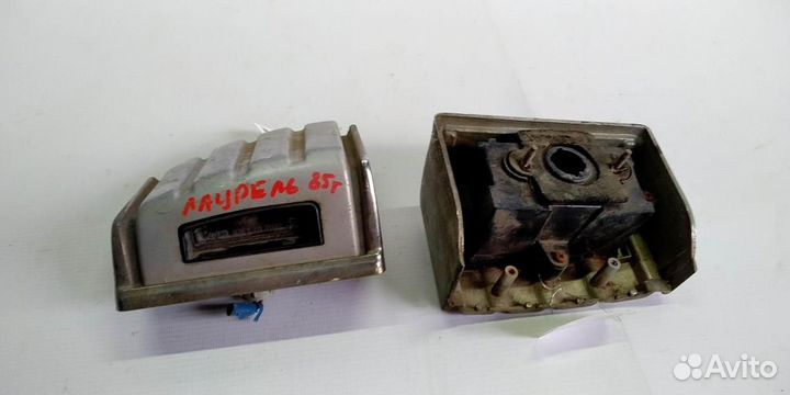 Фонарь подсветки номера Nissan Laurel Spirit