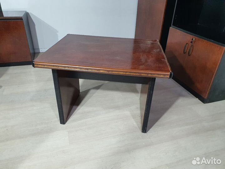 Стол прямой