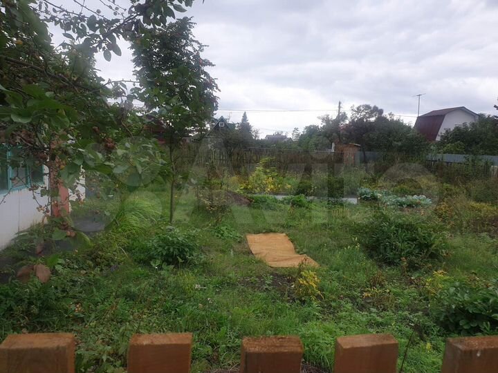 Дача 20 м² на участке 5 сот.