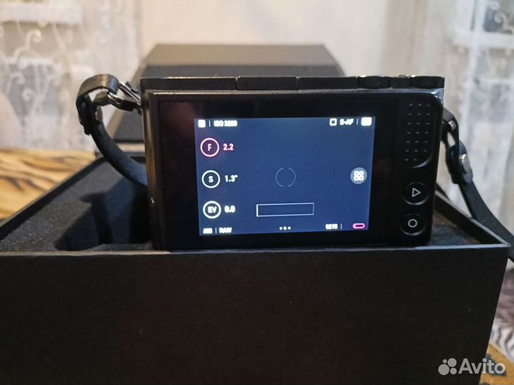 Компактный фотоаппарат YI