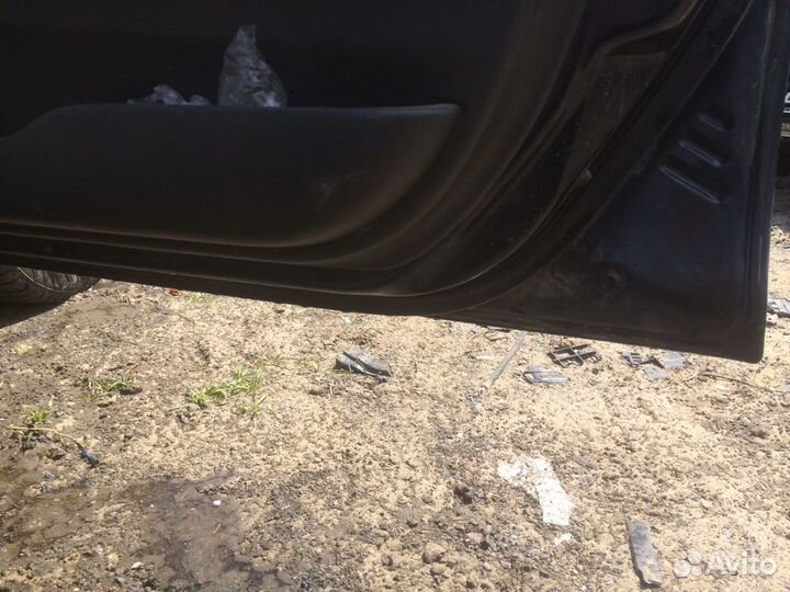 Дверь передняя правая Honda Civic 1992г