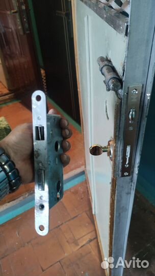 Мастер по вскрытию дверных замков / сейфов / авто