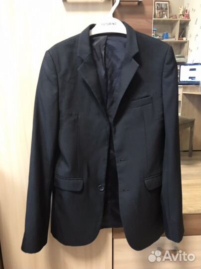 Костюм школьный