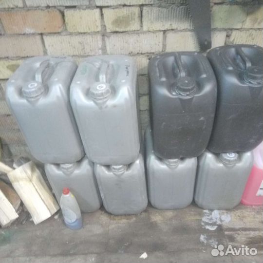 Канистры из под масла транмисионого