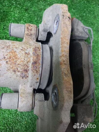 Суппорт тормозной передний правый Ford Focus DA3