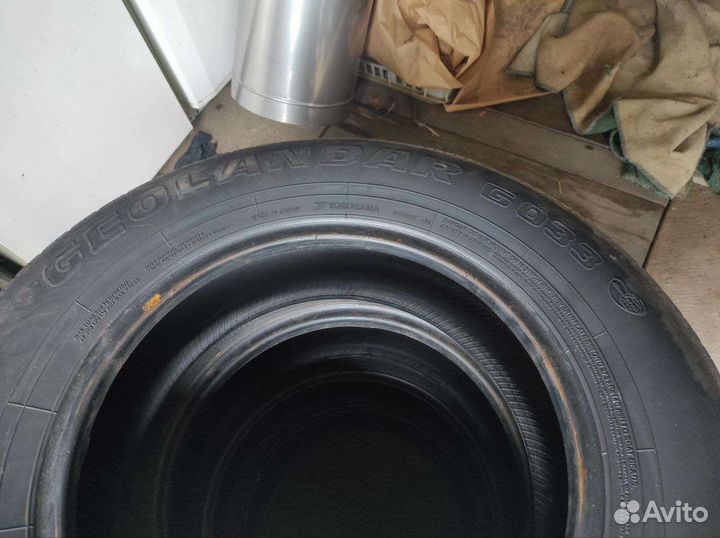 Yokohama Geolandar G033 215/70 R16