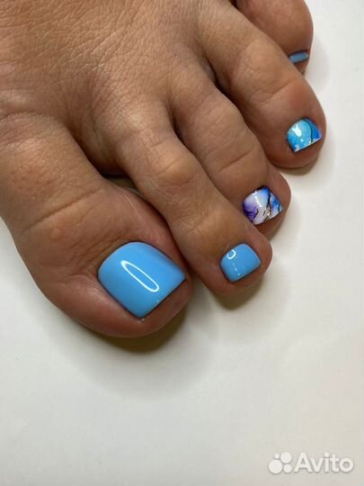 Маникюр педикюр