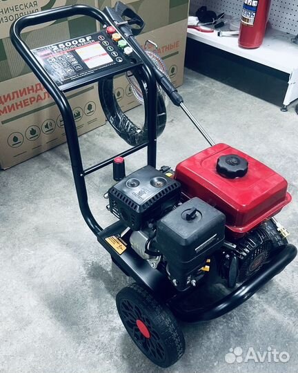 Бензиновая мойка новая много разные