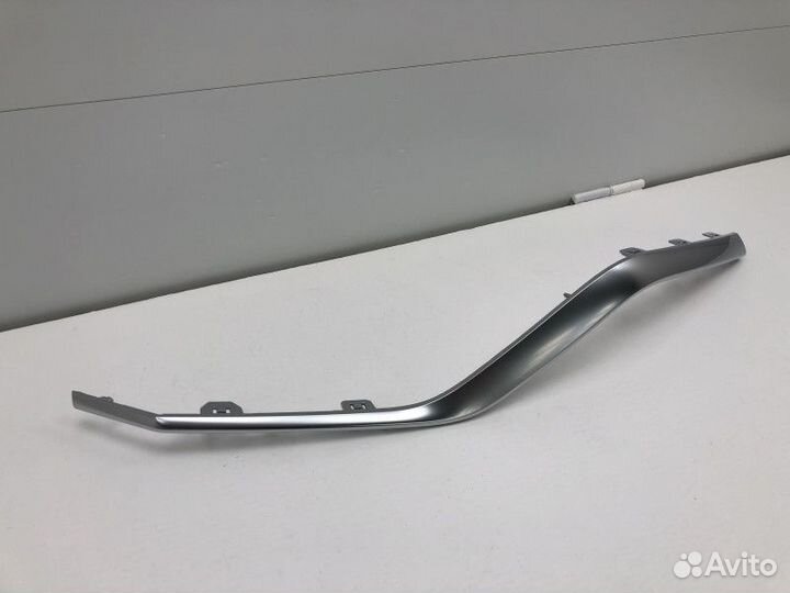 Молдинг переднего бампера правый Geely Atlas Pro