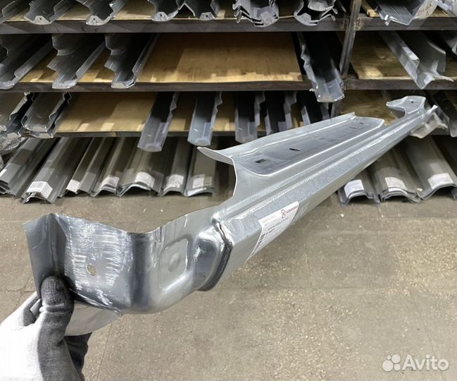 Порог левый Toyota Corolla E120 2000-2007 (Klokker