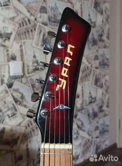 Электрогитара 