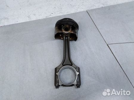 Поршень с шатуном