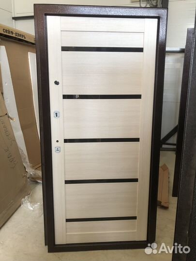 Входные двери Аргус и Берлога со склада