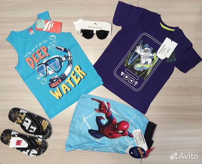 Пакет новой одежды для мальчика р.110