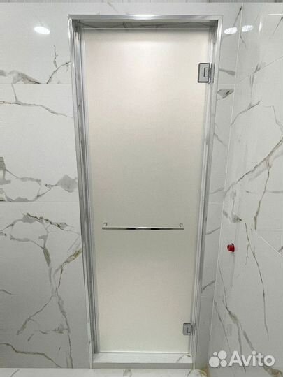 Межкомнатные стеклянные двери на заказ