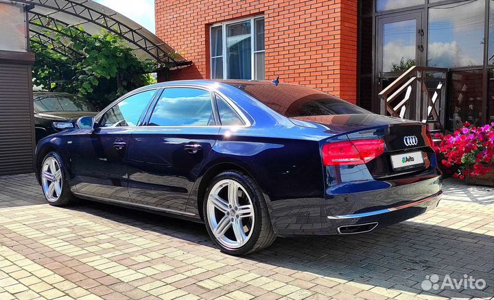 Audi A8 AT, 2011, 197 900 км