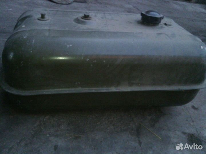 Бак топливной