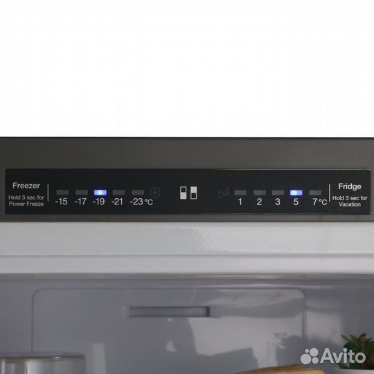 Холодильник Samsung RB30A30N0SA/WT серебристый