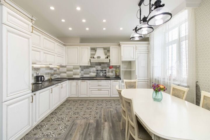 4-к. квартира, 161,7 м², 6/9 эт.