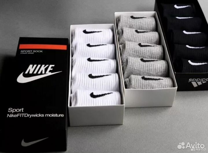 Классные мужские кроссовки Nike