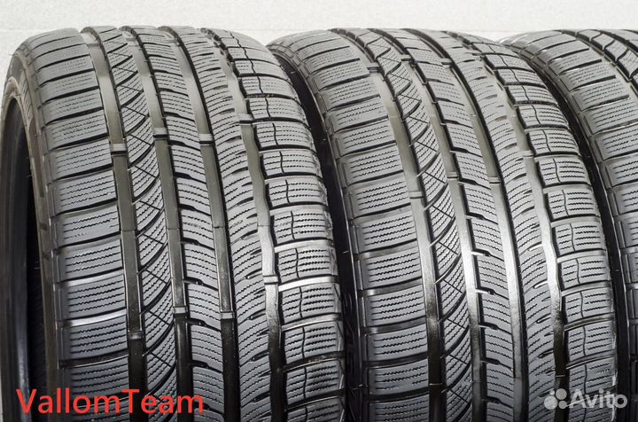 Momo North Pole W2 245/40 R18 97V
