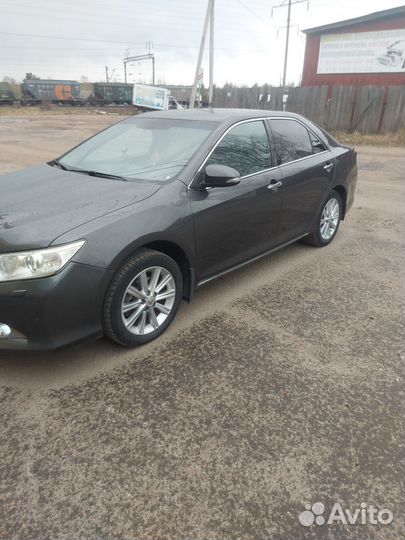 Toyota Camry 2.5 AT, 2014, 180 000 км