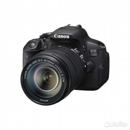 Canon EOS 700D Kit 18-135 I