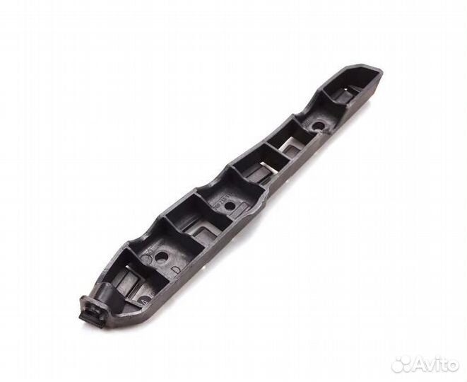 Кронштейн правого бампера Dacia Sandero