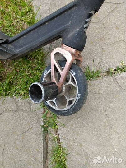 Самокат трюковой