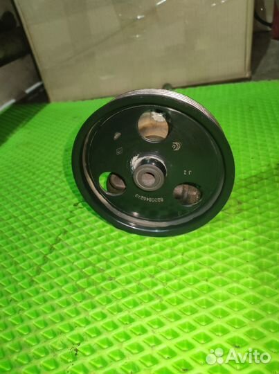 Насос гидроусилителя Renault Duster