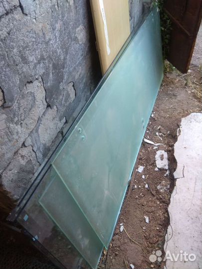 Двери стеклянные, доводчик, броненакладка, ключи