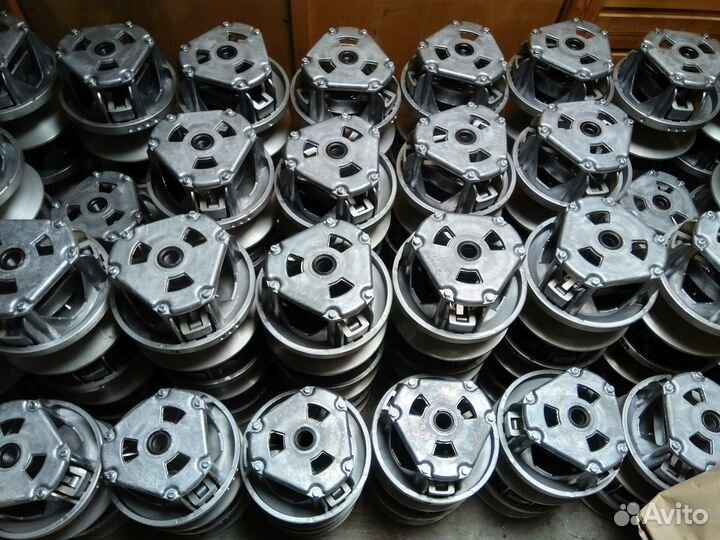 Вариатор на снегоход Рысь 113.10.000.000-01