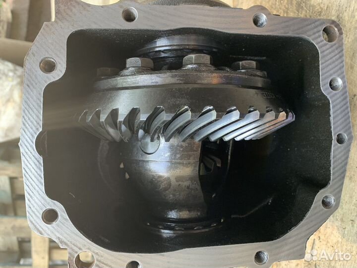 Редуктор задний б/у бмв Х3 Ф25 BMW X3 F25