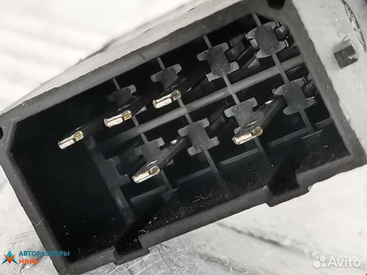 Зеркало наружное левое Volkswagen Passat B5 2000