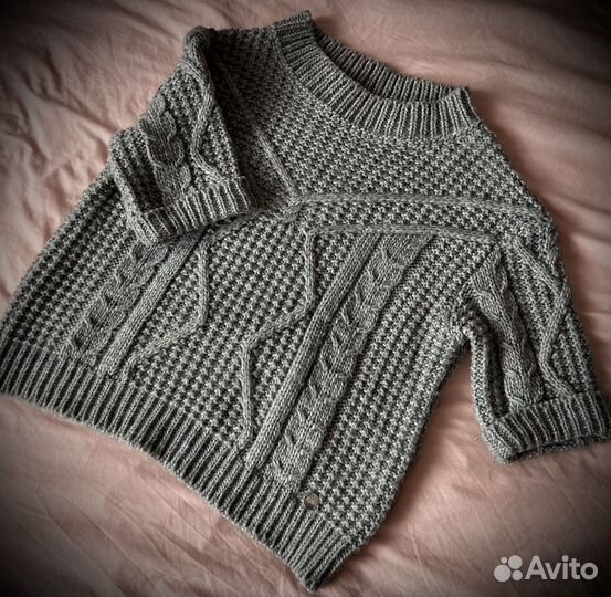 Свитер