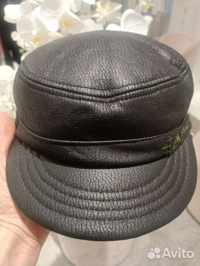 Новая мужская кепка -немка с утеплителем