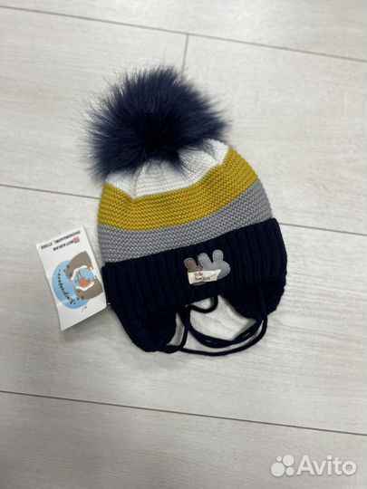 Детская шапка с помпоном