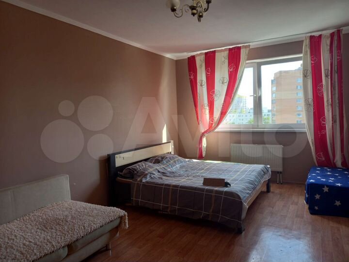 1-к. квартира, 53 м², 10/18 эт.