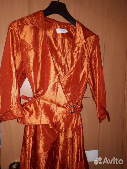 Продам платья