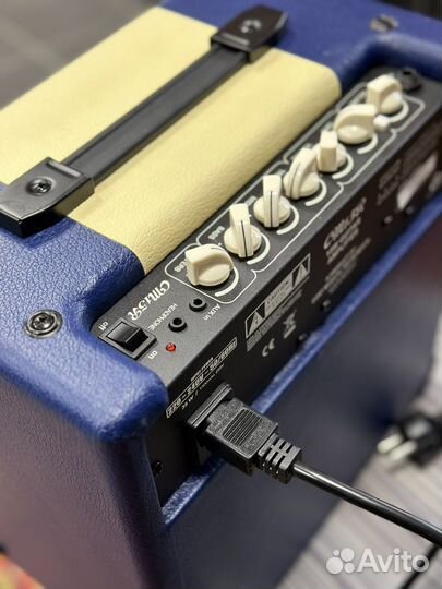 Комбоусилитель cort новый