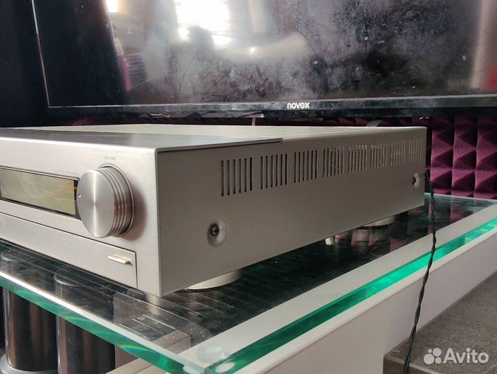 Интегральный усилитель-ресивер Onkyo R-200