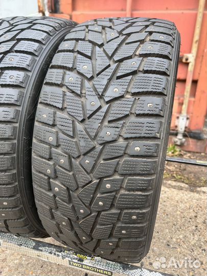Dunlop SP Winter Ice 02 245/40 R18 97T