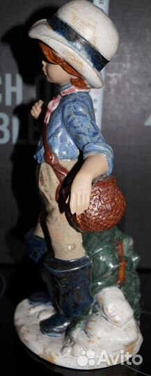 Коллекционная Nadal (Spain) Мальчик с контрабасом