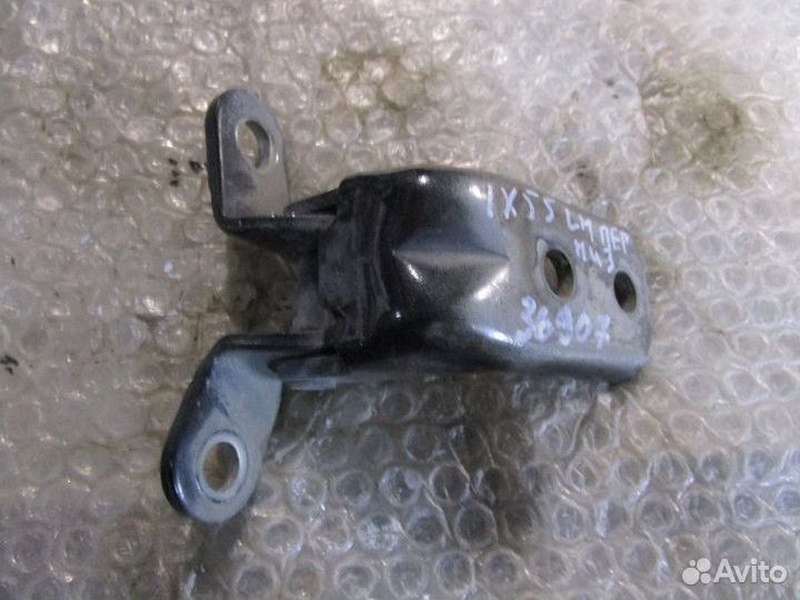 Петля двери передней левой нижняя Hyundai ix55 200