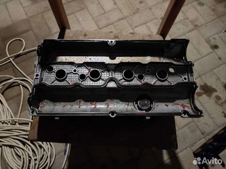 Клапанная крышка на Opel vectra b