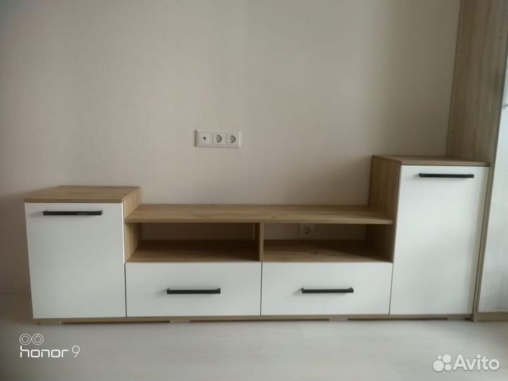 Тумба под тв золотой/белый Доставка бесплатная