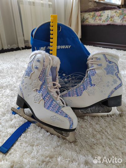 Коньки женские 38 размер